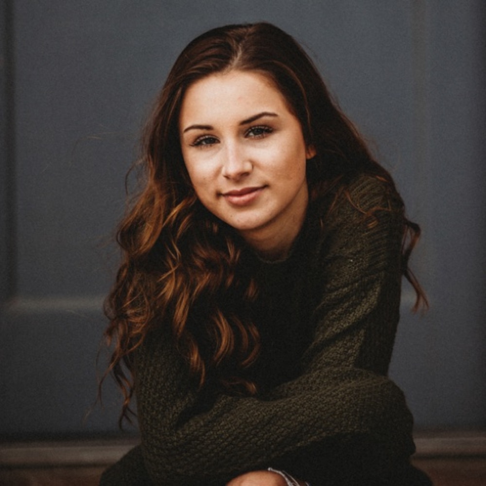 Meet your Posher, Hayley